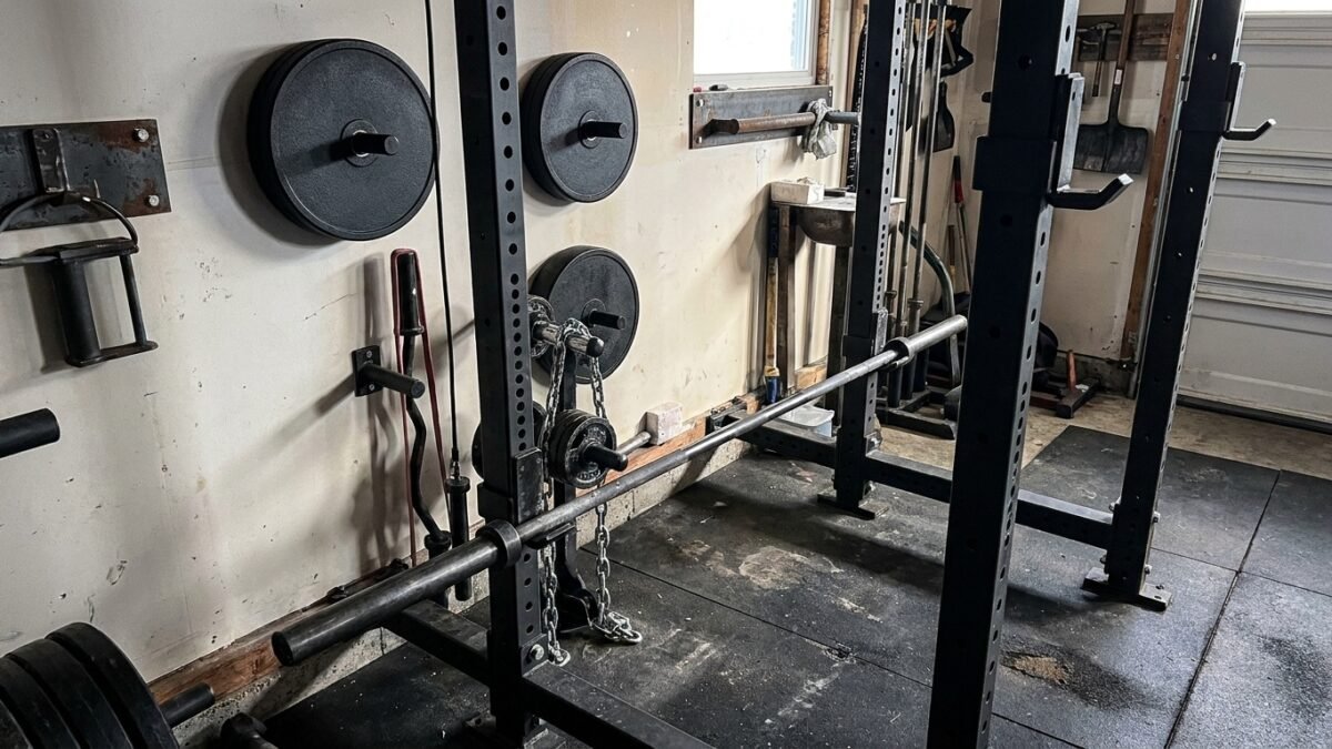 Best Fractional Plate Holders for Home Gyms (2026) realistic product scene